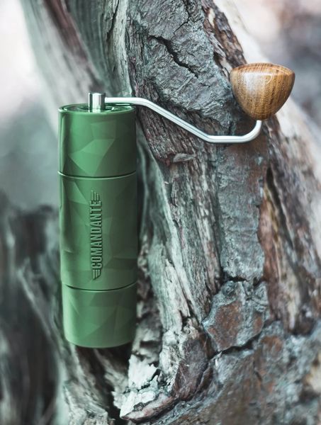 Кофемолка ручная Comandante X25 Trailmaster Forest 3697 фото
