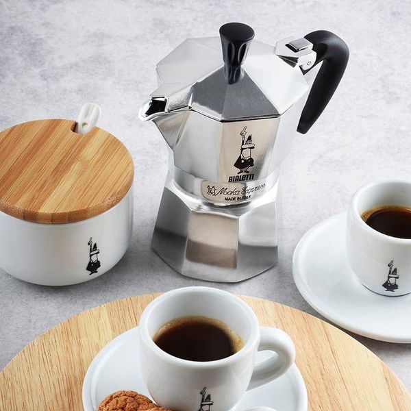 Гейзерная кофеварка Bialetti Moka Express 0001161 фото