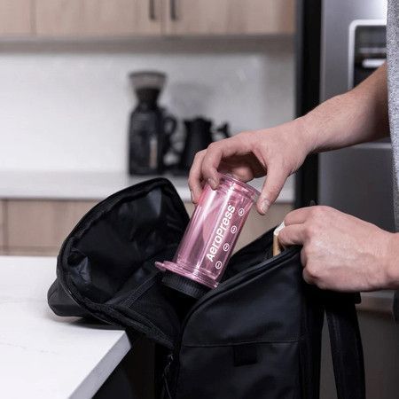 Ручная кофеварка AeroPress Clear Pink 90PK05 фото